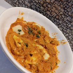 A picture of Shahi lababdar egg curry.