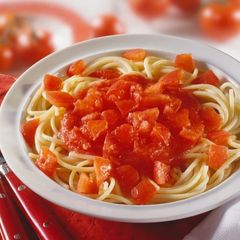 A picture of Spaghetti With Tomato Sauce.