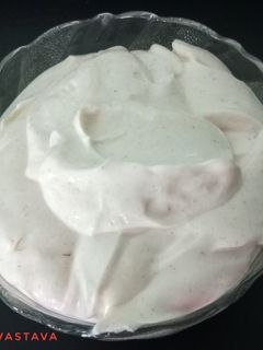 होममेड क्रीम चीज़ स्प्रेड (Homemade cream cheese recipe in Hindi) रेसिपी मुख्य फोटो