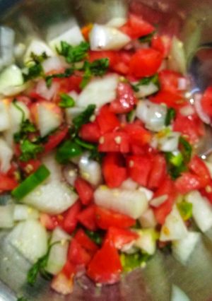 A picture of Kachumber.