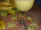 JUGO DE CARAMBOLA (fruta estrella)