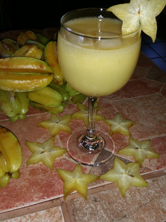Una foto de JUGO DE CARAMBOLA (fruta estrella)