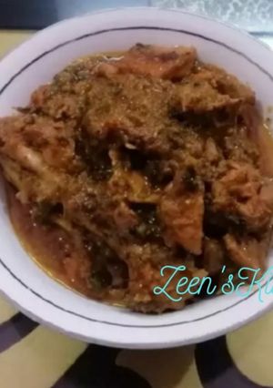 A picture of Chukka Chicken/Green Sorrel Leaves with Chicken.