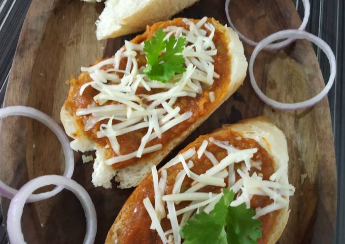 How to Make Quick Pav bhaji bruschetta