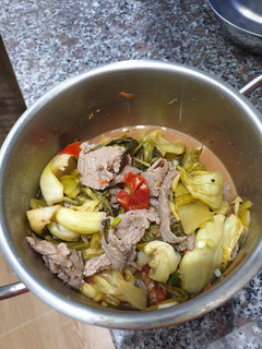 Hình của món Bò xào dưa chua.