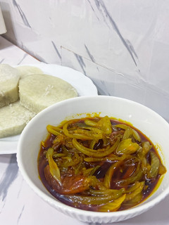 A picture of Local Onion Sauce.