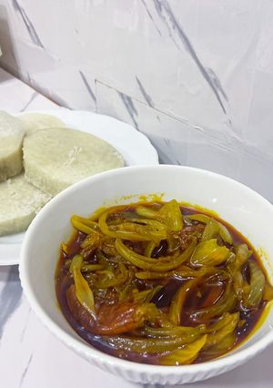 A picture of Local Onion Sauce.