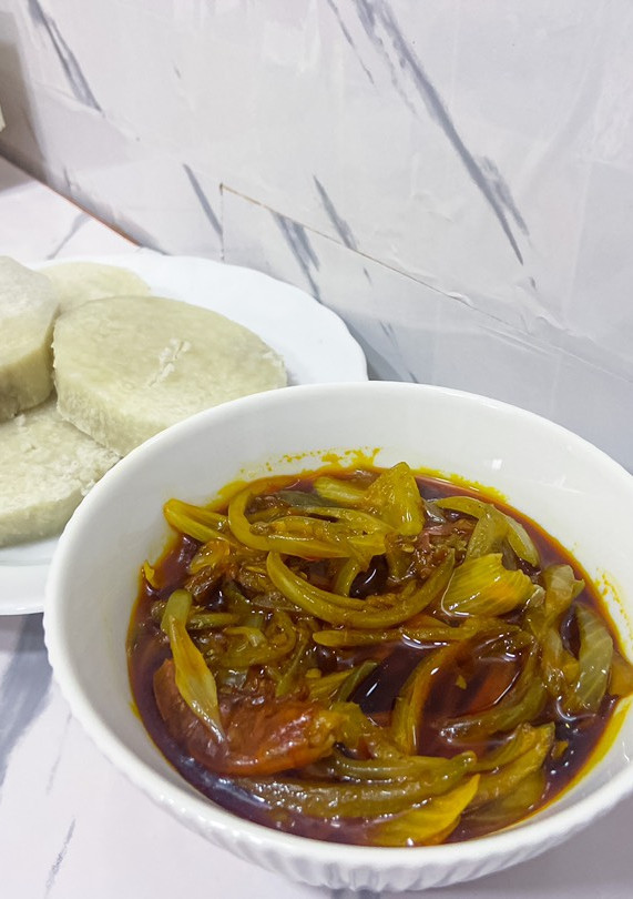 A picture of Local Onion Sauce.