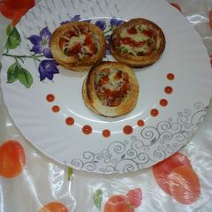 A picture of Bread rings pizza.
