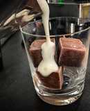 Chocolate milk ice cubes with frothed milk [Ideal for kids]