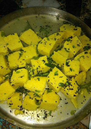A picture of Dhokla.