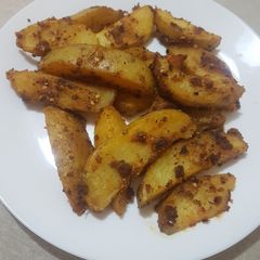 A picture of Spicy Potato Wedges.