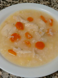 Una foto de Sopa de merluza con arroz "en blanco"