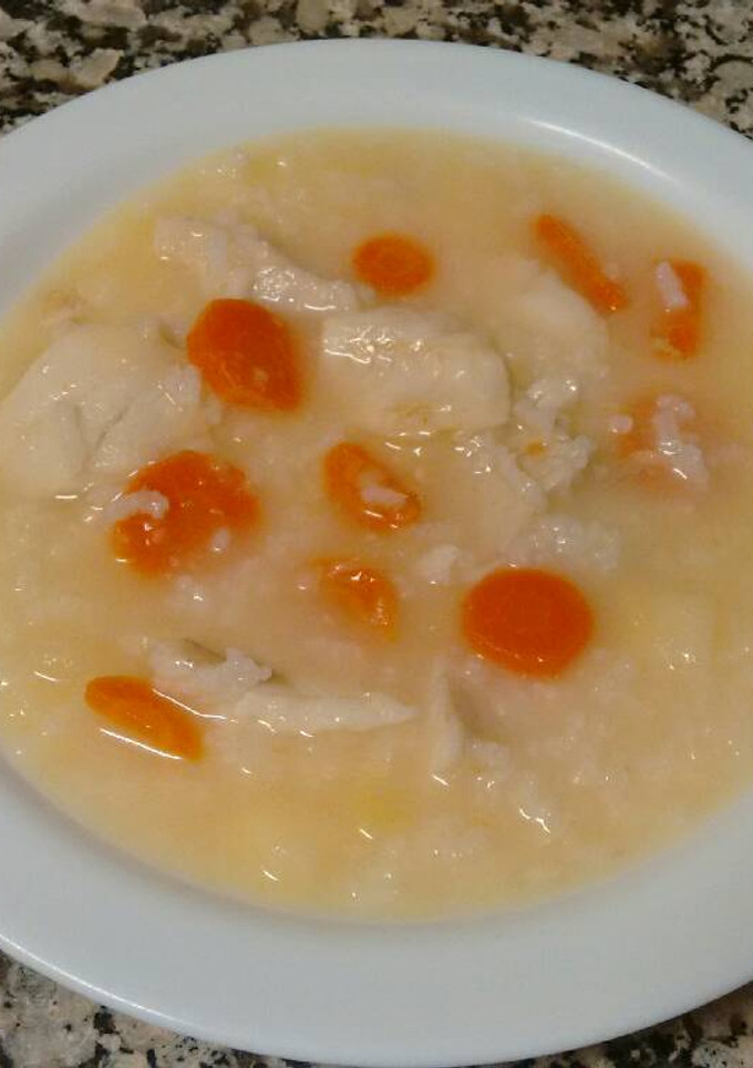 Una foto de Sopa de merluza con arroz "en blanco"