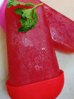 A picture of Popsicle.