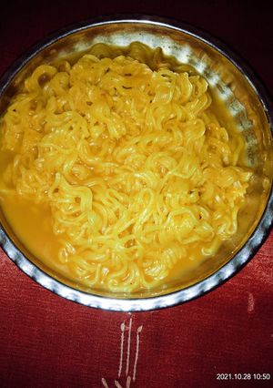 सूपी मैगी (soupy maggi recipe in Hindi) रेसिपी मुख्य फोटो