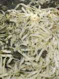 Fideos con espinacas y trocitos de cantimpalo