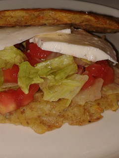Una foto de Tostaditas de patatas con vegetales