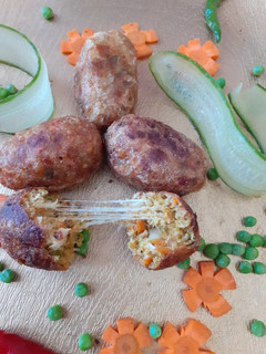 A picture of Chicken Spring cheese cutlets.