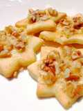 Stelline di frolla, miele e noci