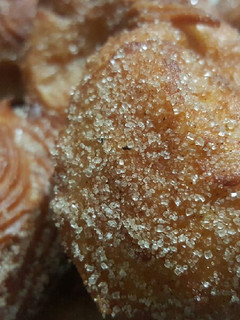 Una foto de Bolitas dulces rellenas de Philadelphia