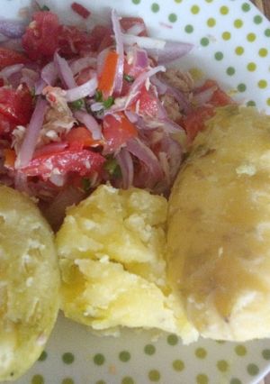 Una foto de Sarza de atún con papas