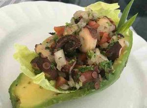 Una foto de Canoa de pulpo -Ensalada