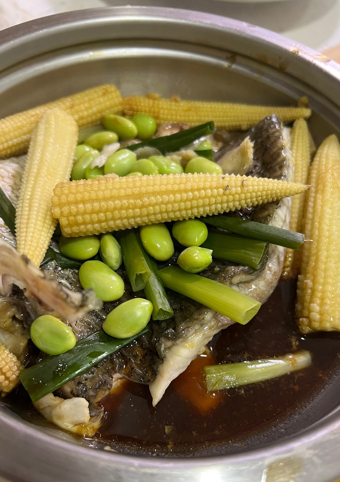 清蒸醬燒鱸魚佐蔬果（幼兒可食） 的食譜成品照片