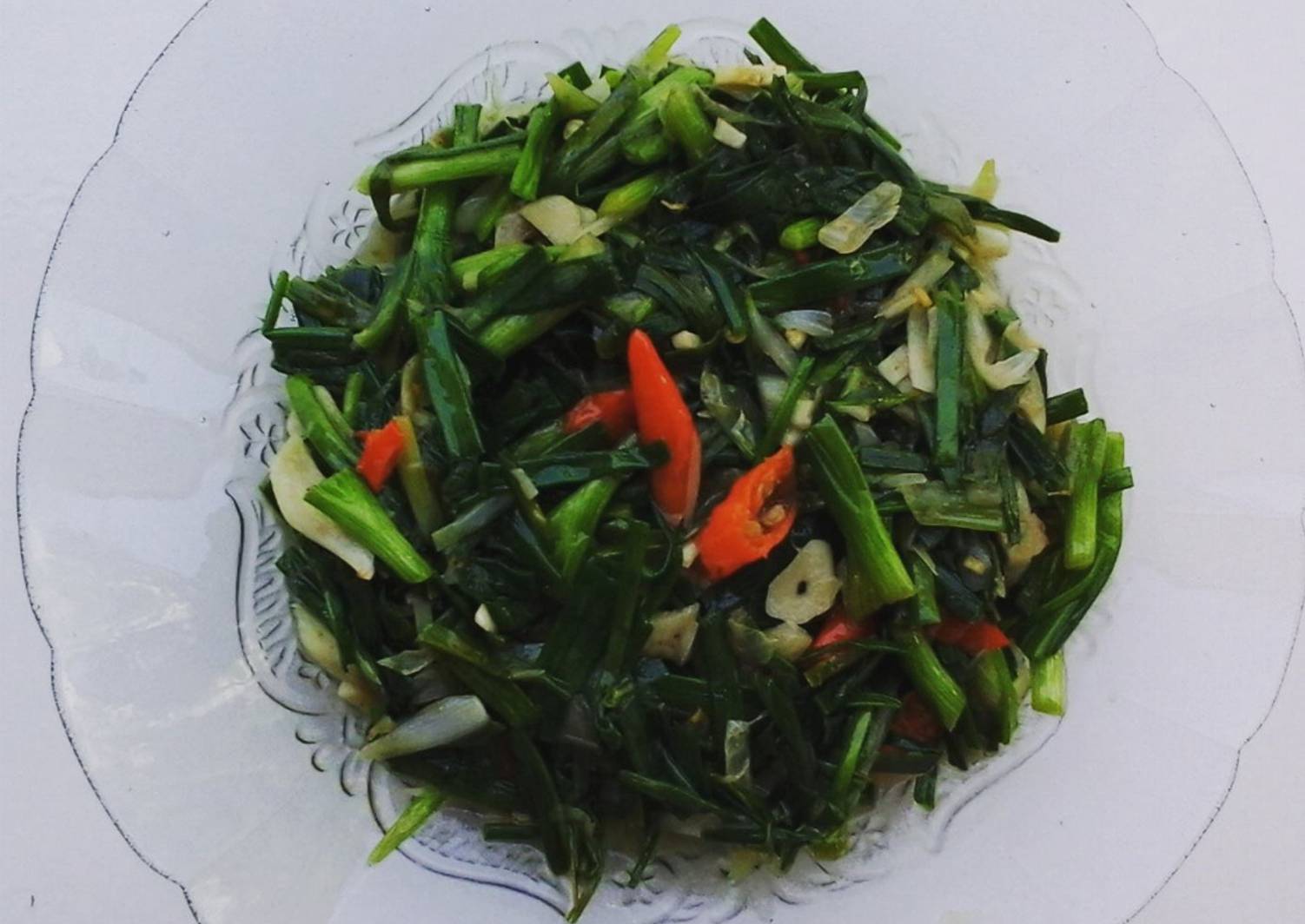 Resep Tumis daun bawang merah oleh paon_made - Cookpad