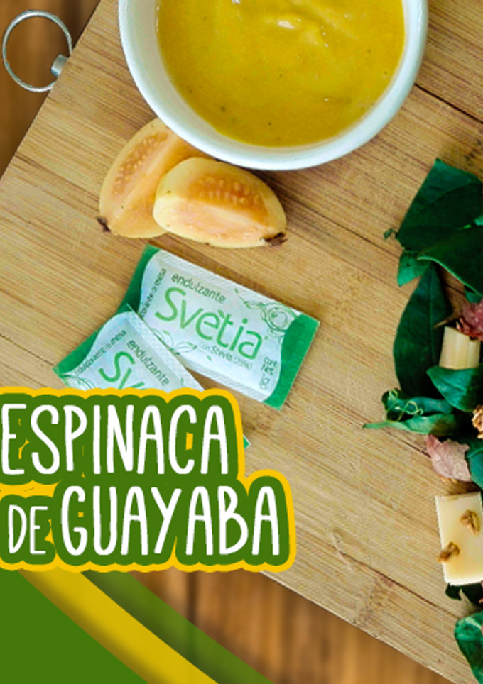 Una foto de Ensalada de Espinaca con Aderezo de Guayaba SVETIA®