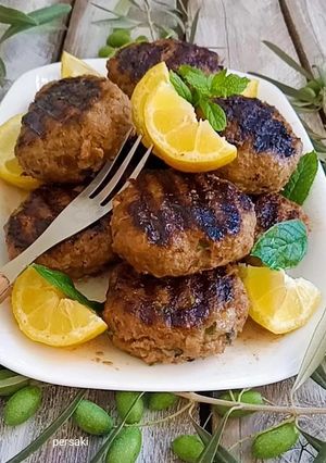 A picture of Beef Patties!!!.