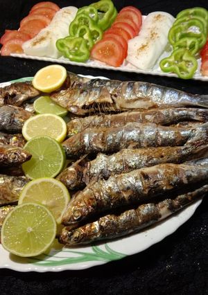 صورة لوصفة سمك السردين مشوي بطريقة صحية على الفحم 😋
