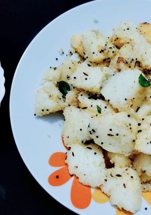 सूजी फ्राइड इडली (sooji fried idli recipe in Hindi) रेसिपी मुख्य फोटो