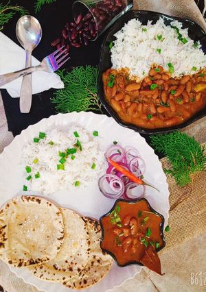 राजमा चावल (rajma chawal recipe in Hindi) रेसिपी मुख्य फोटो