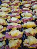 Locatelis de jamón crudo