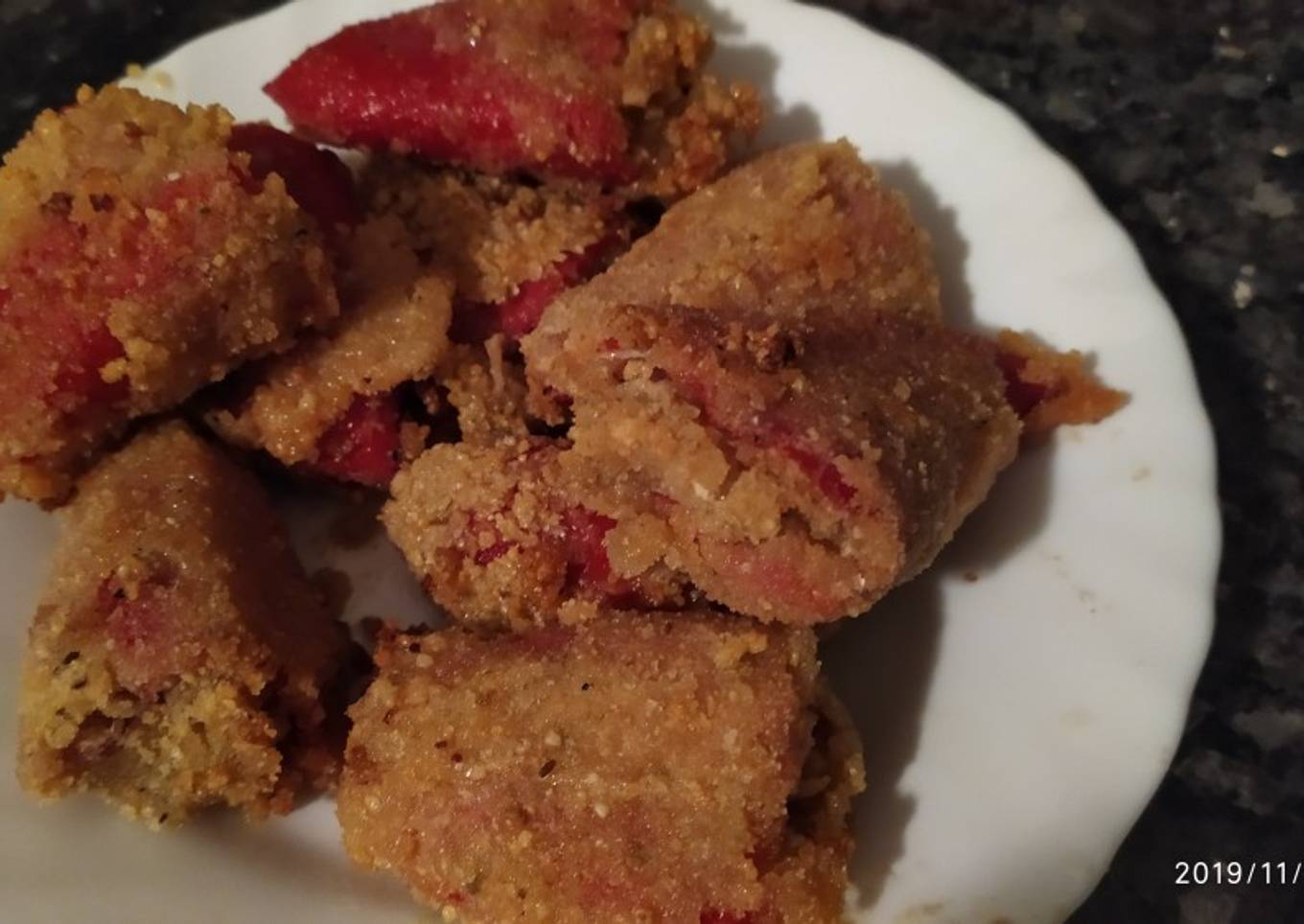 Pimientos de piquillo rellenos con recortes