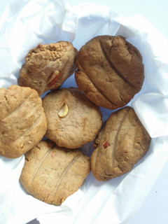 A picture of Oats peanuts cookies.