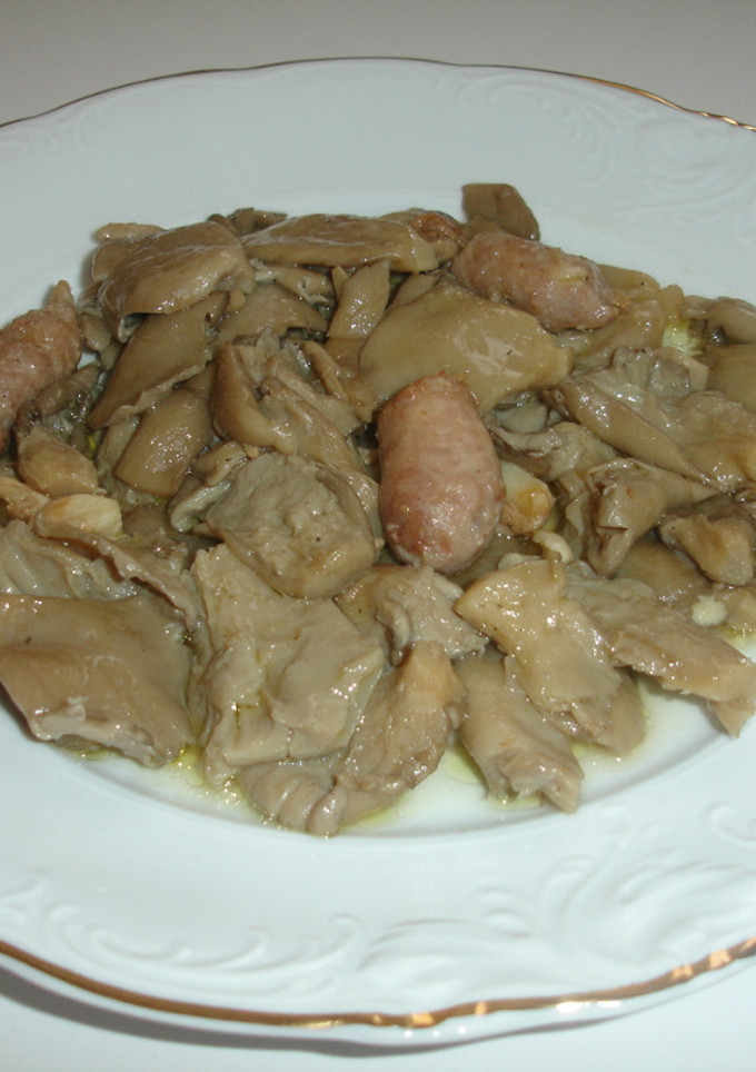 Una foto de Orelletes con longanizas