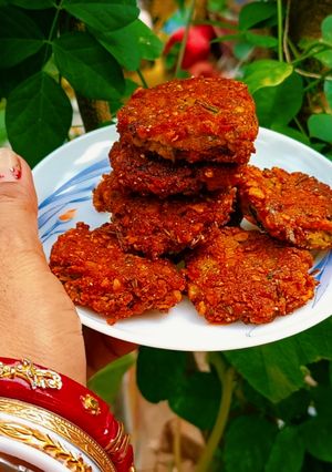 পটল লতির বড়া(potol lotir bora recipe in Bengali) রেসিপির প্রধান ছবি