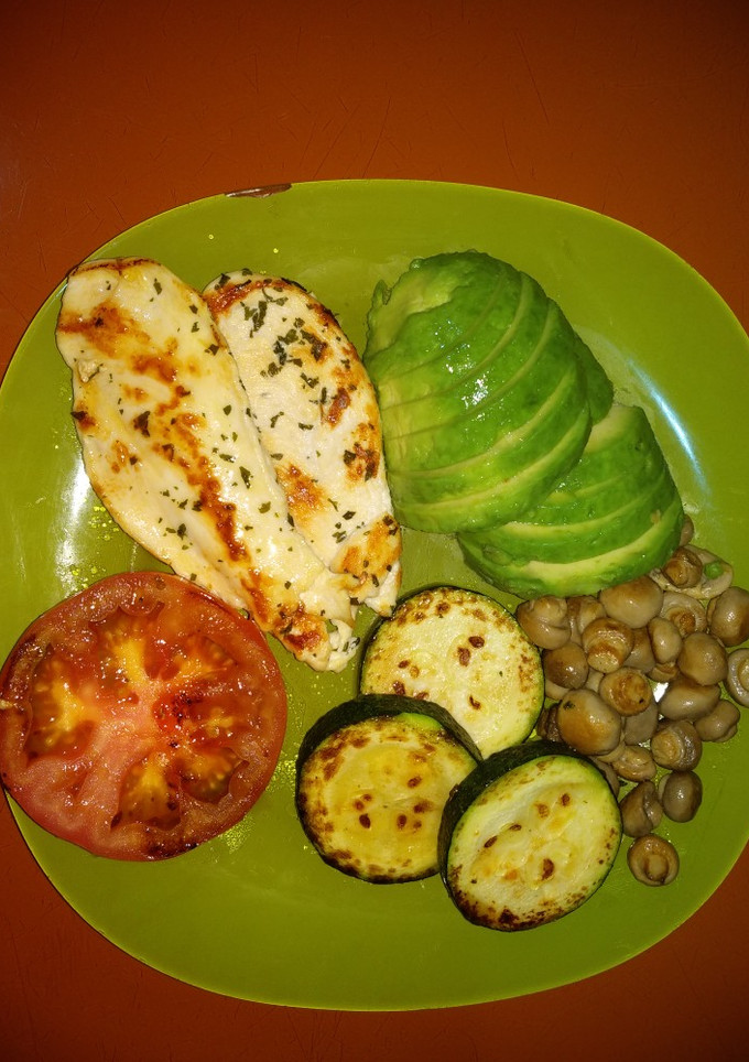 Una foto de Pchuga a la plancha con veruduras a la plancha