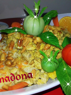 صورة لوصفة الارز بنكهه البرتقال والزعفران 🍊مع شرحات الدجاج🍗🍗