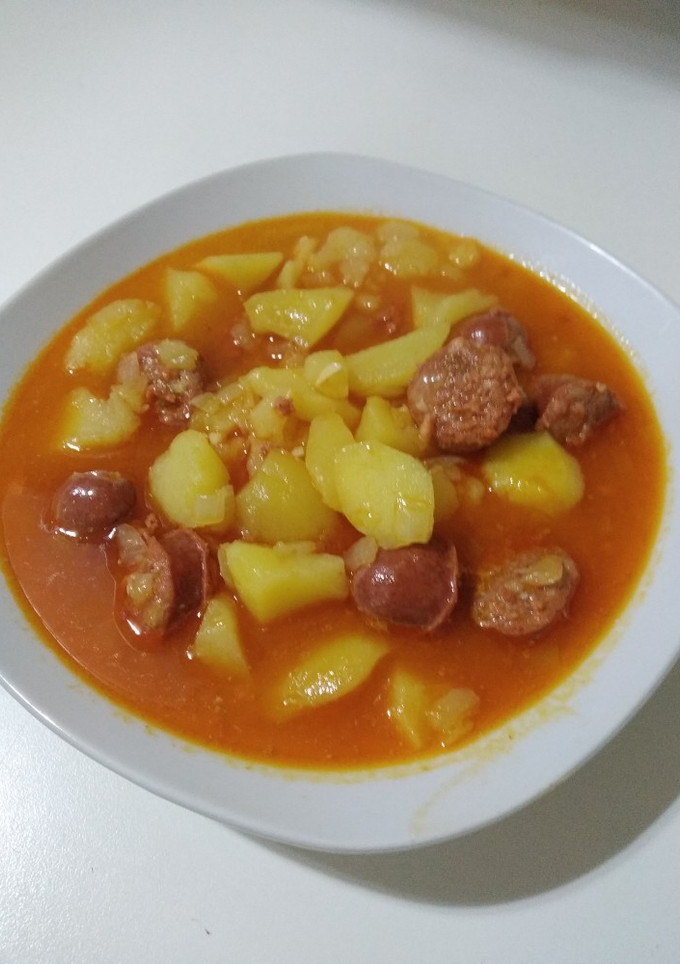 Una foto de Patatas a la riojana