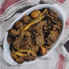 A picture of Rendang Daging.
