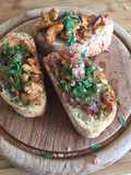 Bruschetta mit Pfifferlingen