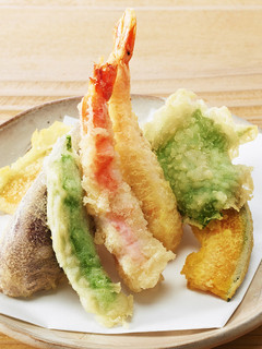 A picture of Tempura Made with Rice Flour.