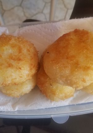 Foto resep Goreng ketan isi abon sederhana