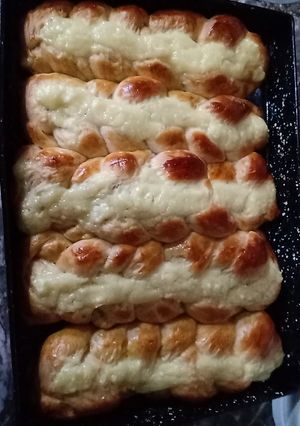 Una foto de Pan trenza con crema pastelera