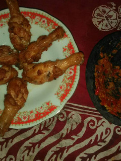 Foto resep Ayam goreng + sambal terasi