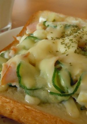 A picture of Leftover Potato Salad Toast.