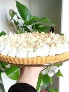 Una foto de Tarta de dulce de leche y merengue